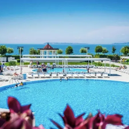 Apartment Premier On Seafront Sveti Vlas