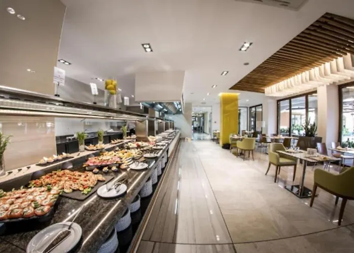 Premier On Seafront * Święty Włas