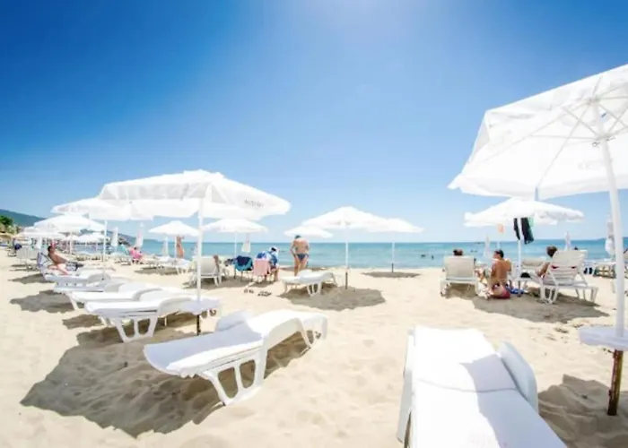 Apartament Premier On Seafront *