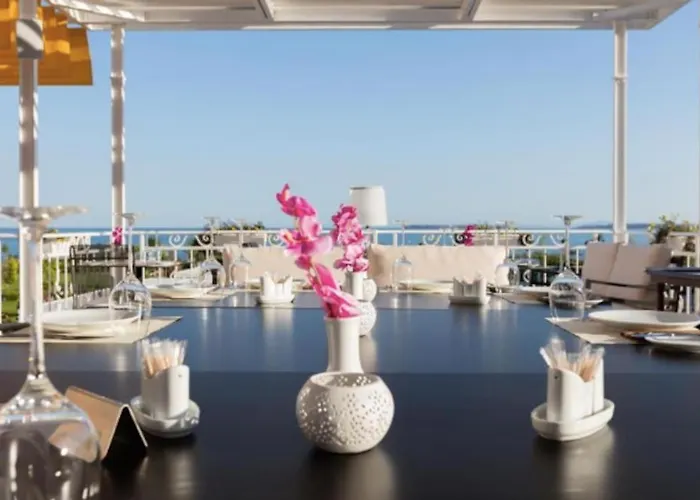 Premier On Seafront Apartament Święty Włas