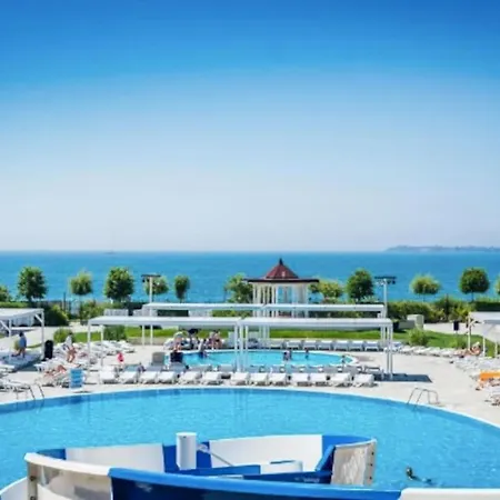 Premier On Seafront Apartment Sveti Vlas