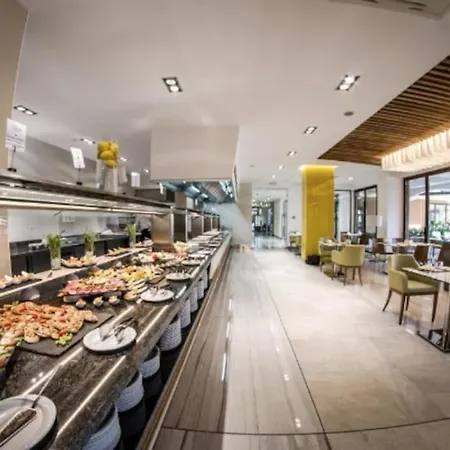 Premier On Seafront * Sveti Vlas